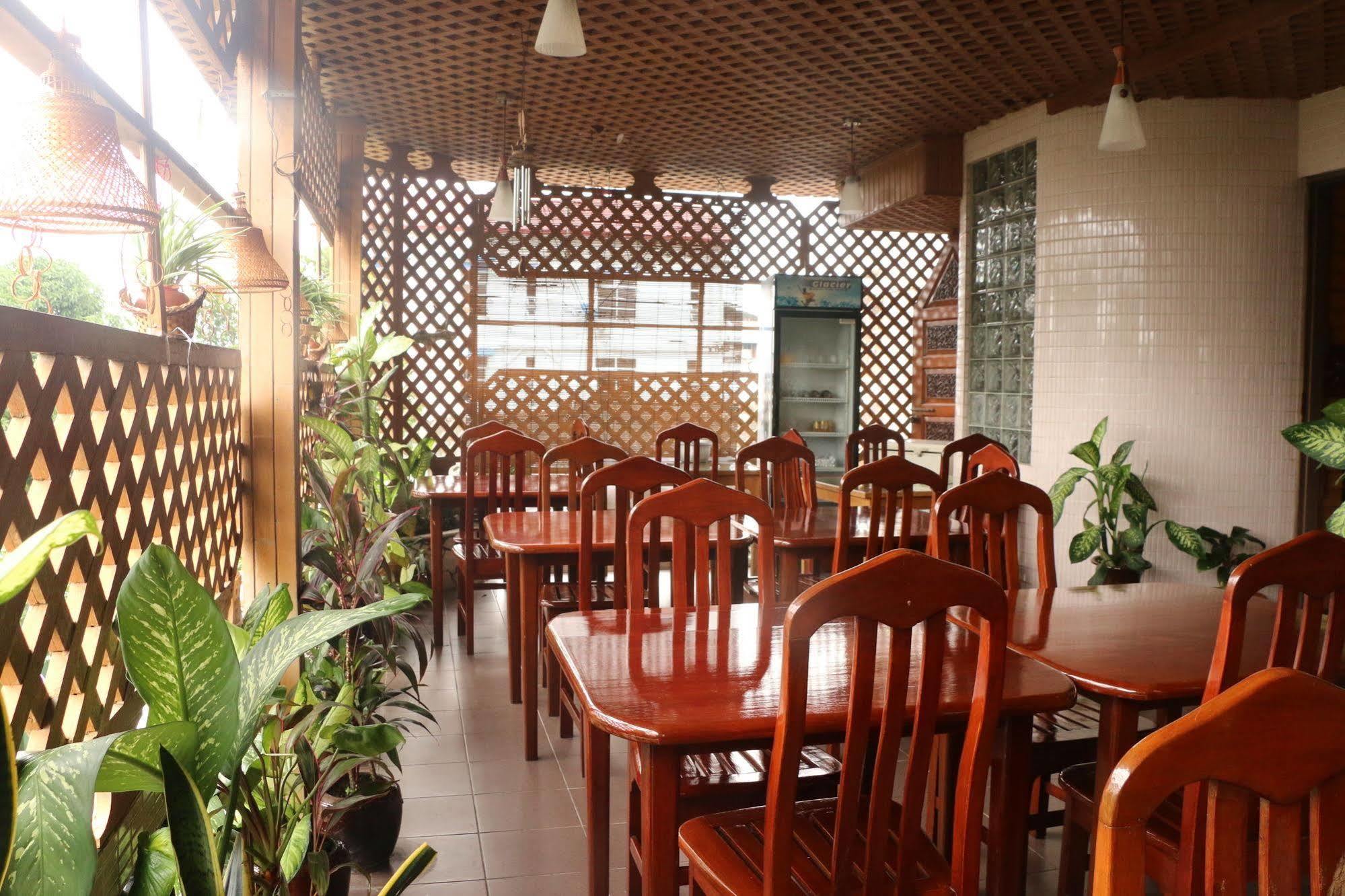 Kaung Lay Inn Rangum Exterior foto